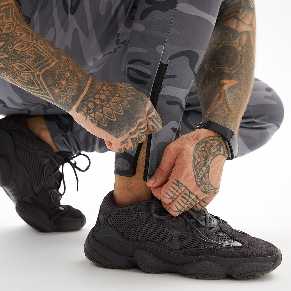 Men's Multi-pocket Camo Trousers