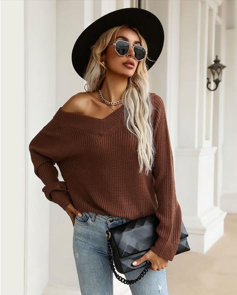 V-neck long-sleeved knit sweater
