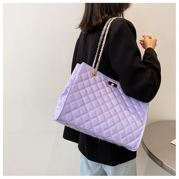 Rhombus shoulder bag with chain Straps