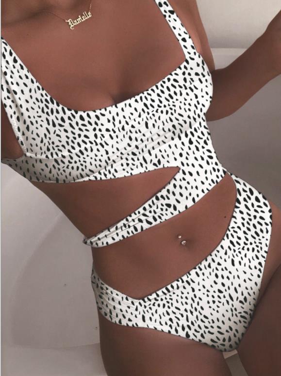One-piece Cut-out Swimsuit