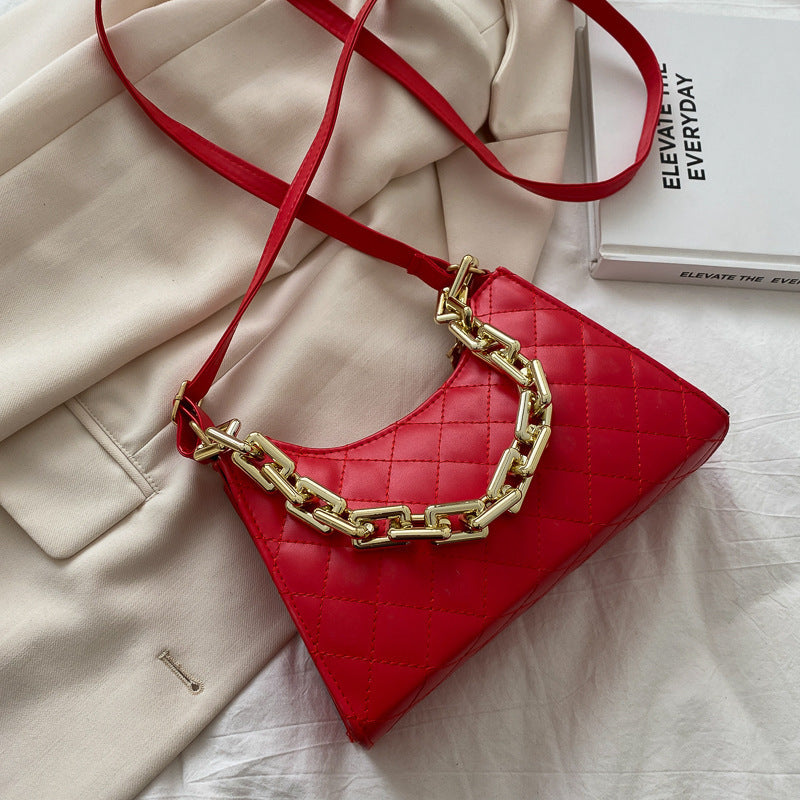 Quilted Purse wit Chunky Chain Strap