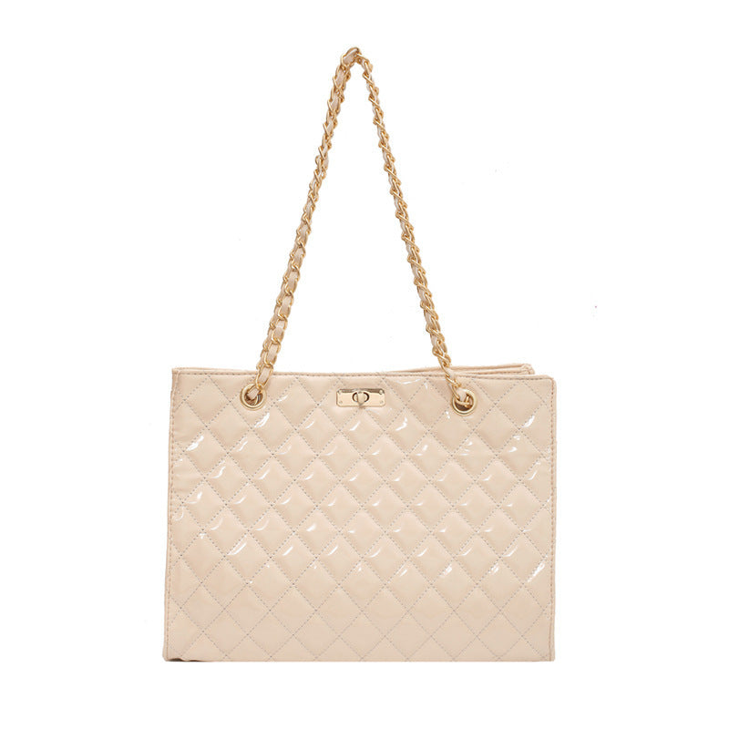 Rhombus shoulder bag with chain Straps