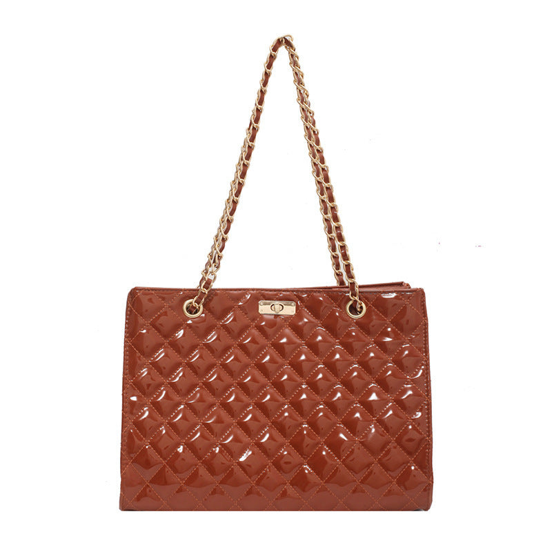 Rhombus shoulder bag with chain Straps