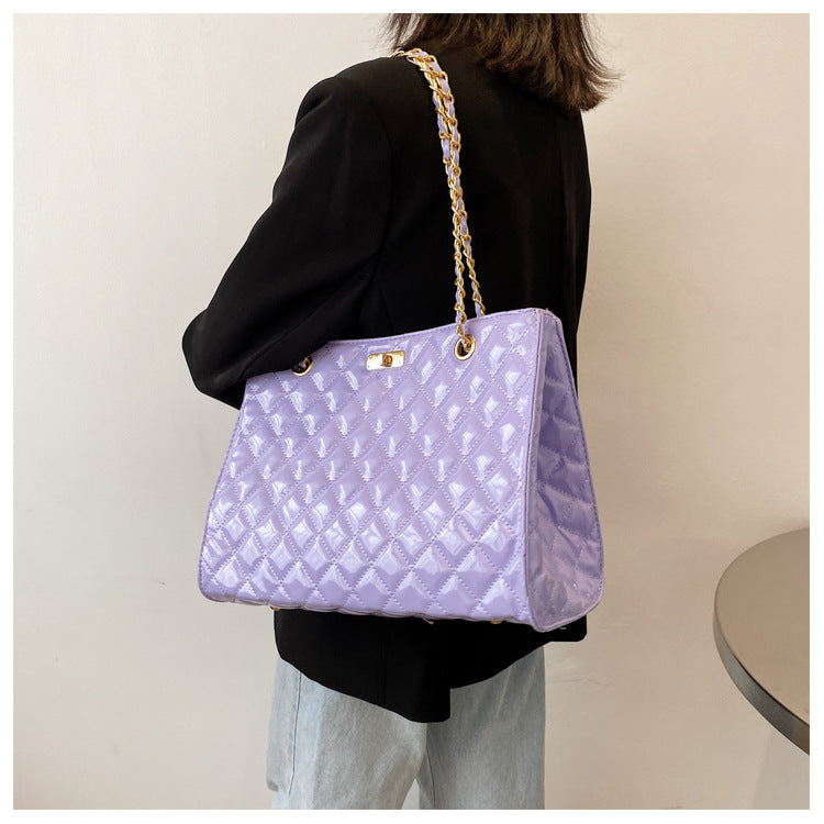 Rhombus shoulder bag with chain Straps